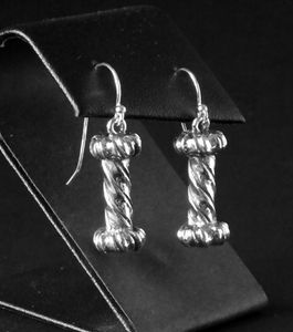 Hovedbilde Bispestol stolper hengende ørepynt